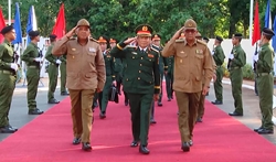 Visit Helps Tighten Solidarity and Defense Ties with Cuba